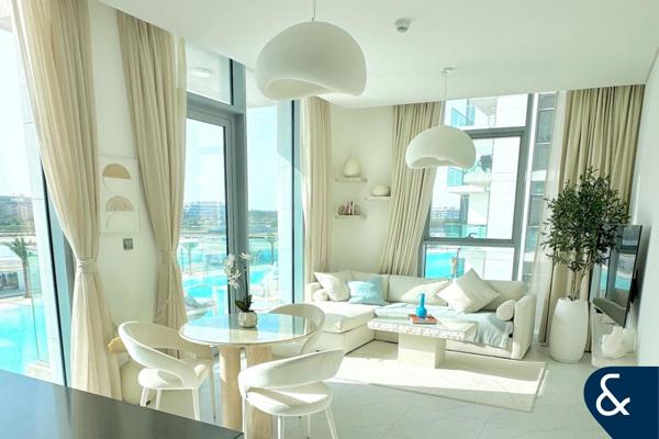 Corner Unit | Vacant | Lagoon Views